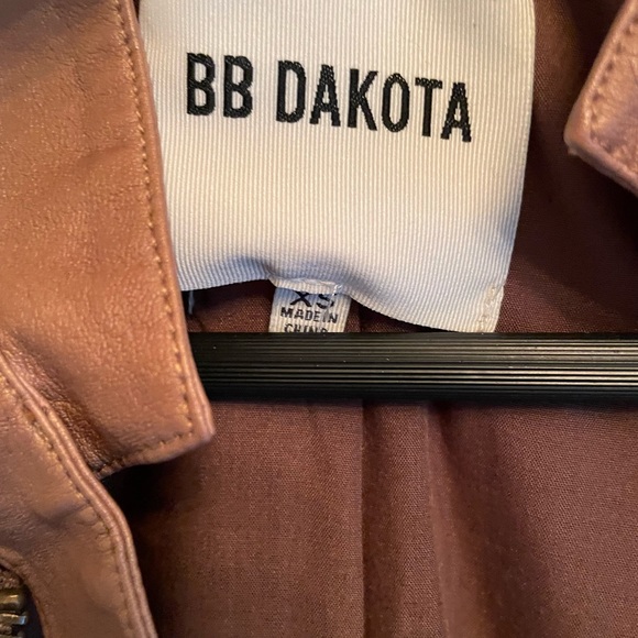 BB Dakota tan pleather jacket - Picture 3 of 3